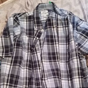 Croft and Barrow men's button shirt size XL